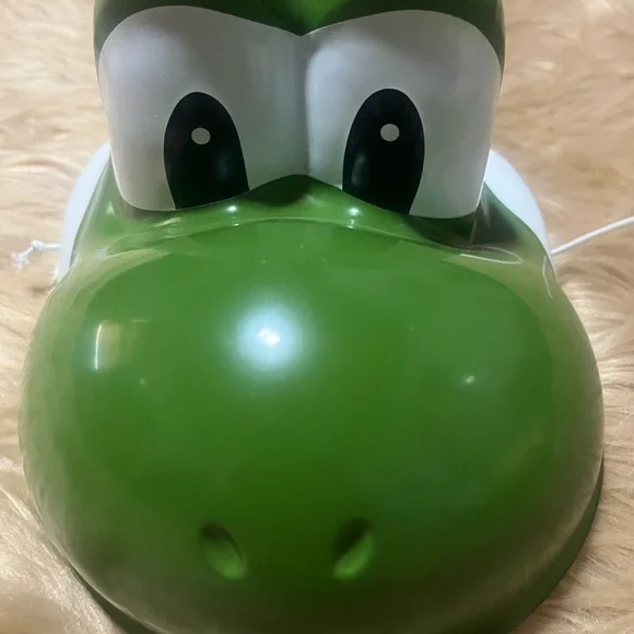 Nintendo Super Mario Bros Mask Yoshi - Like New!!! - Picture 3 of 9